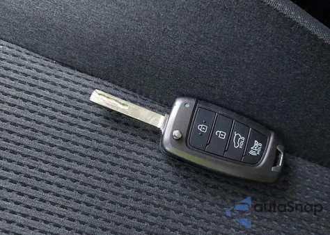 2019 Hyundai Santa Fe Se from USA, damaged, VIN 5NMS23AD0KH013811